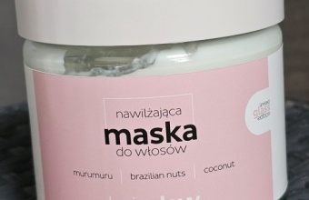 Test intensywnie nawilżającej maski do włosów z masłem murumuru HairGlow by Keratin Moment.